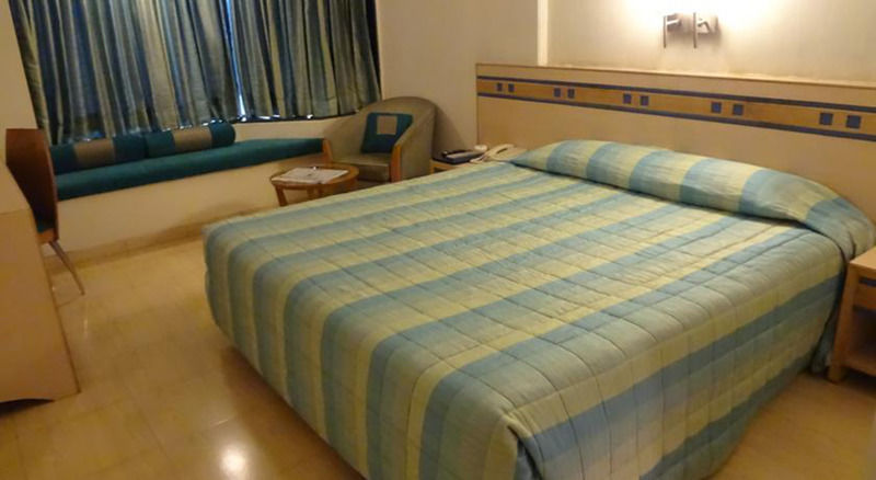 Hotel Suncity Residency Мумбаї Екстер'єр фото